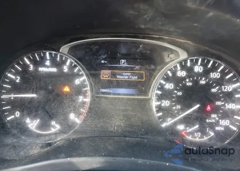 2016 Nissan Pathfinder S z USA, uszkodzony, nr VIN 5N1AR2MN0GC606365